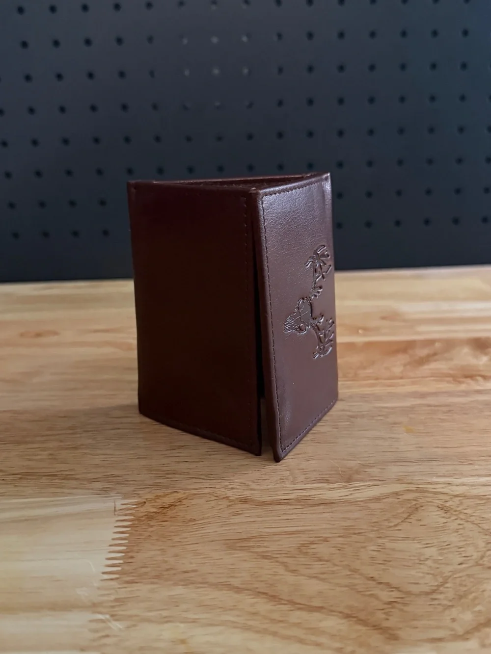 Brown Leather Men’s Card Holder Wallet with Stag Emboss